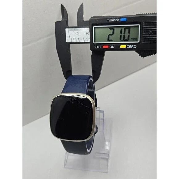 Fitbit Versa 3 FB511 Smartwatch GPS Heart Rate SpO2 Activity Tracker - Read Dis - Picture 7 of 14